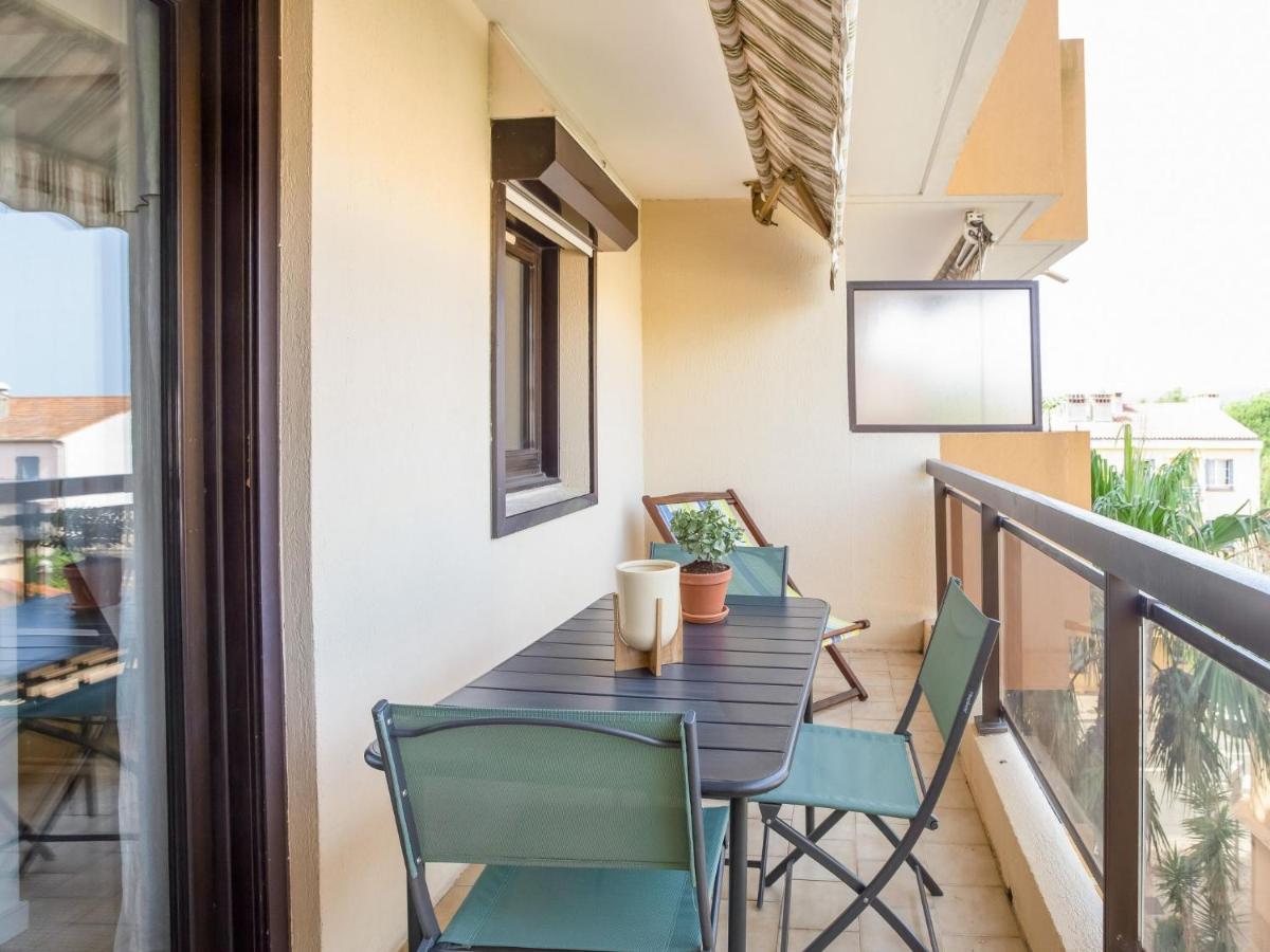Apartment Saint James-13 By Interhome Le Lavandou Esterno foto