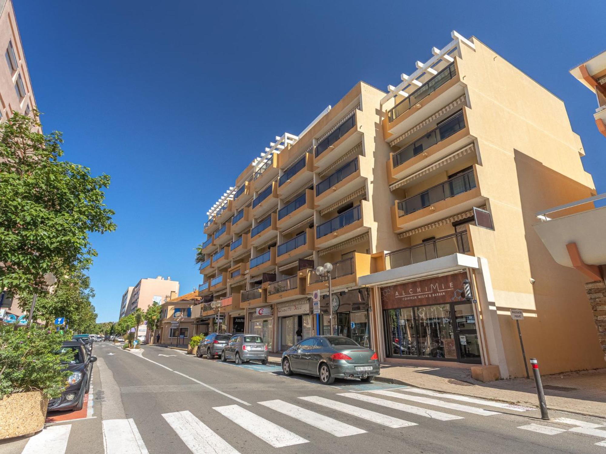 Apartment Saint James-13 By Interhome Le Lavandou Esterno foto